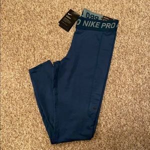 Women’s Nike Pro Warm darker Teal color